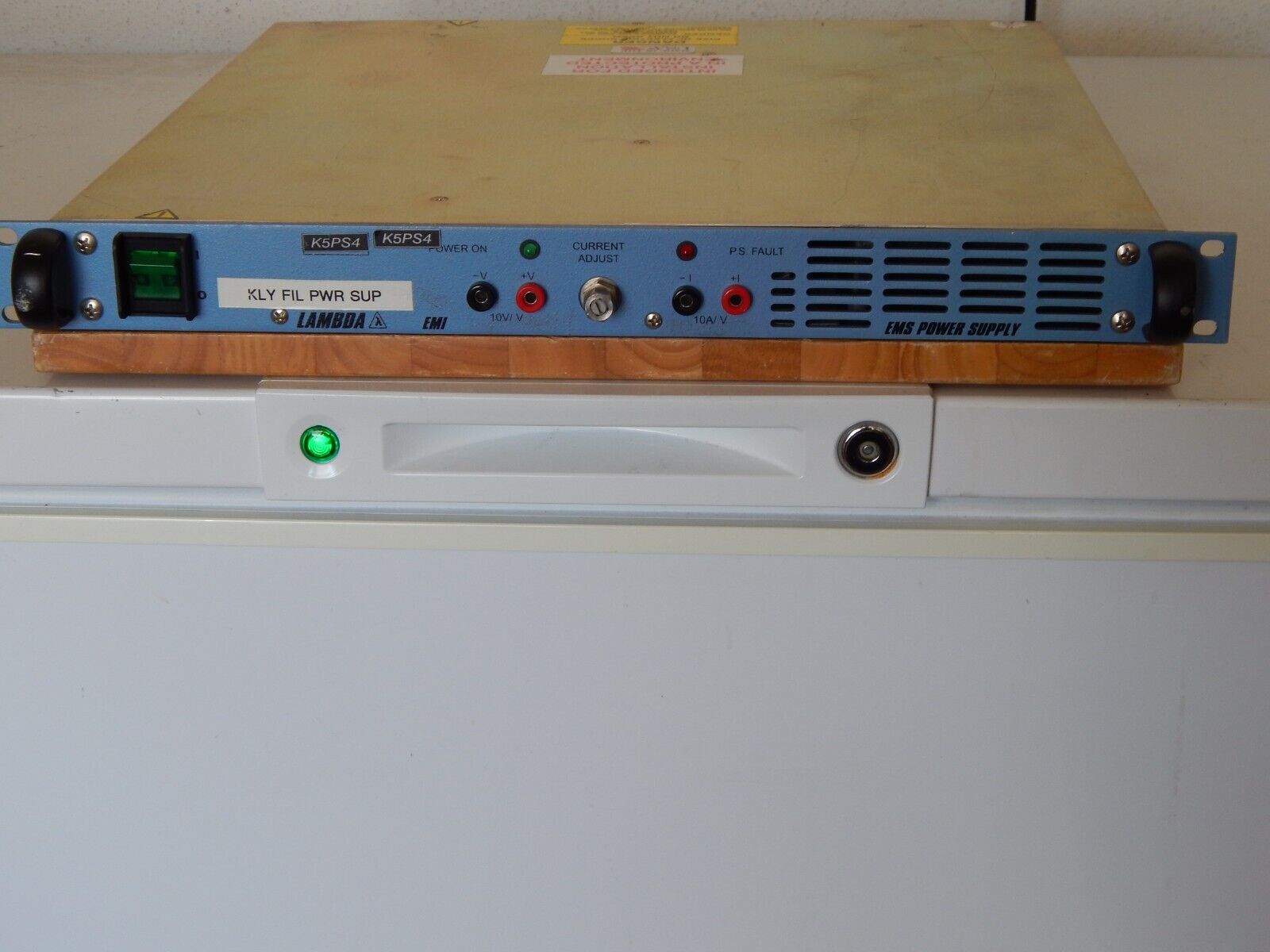 Lambda EMI EMS 33-33-3-TP-LB-CE-1567 Power Supply (2 in stock) Lambda EMI EMS 33-33-3-TP-LB-CE-1567 Power Supply (2 in stock)